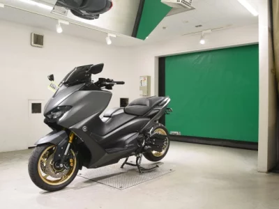 Yamaha T-MAX560T