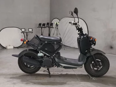 Мотоцикл из Японии Honda ZUMAR