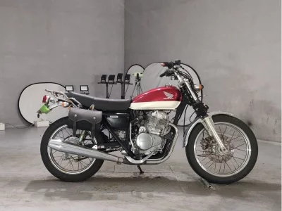 Мотоцикл из Японии Honda CB400SS