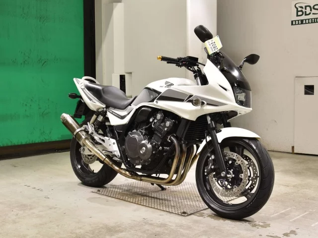 Honda CB400SFV-4 BOLDOR  с аукциона в Японии