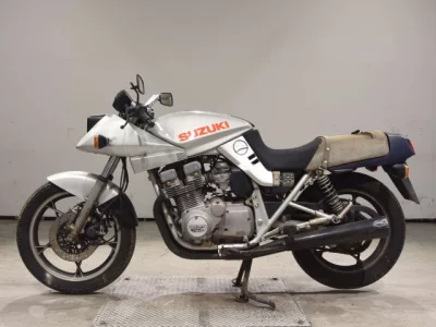 Suzuki GSX750S KATANA