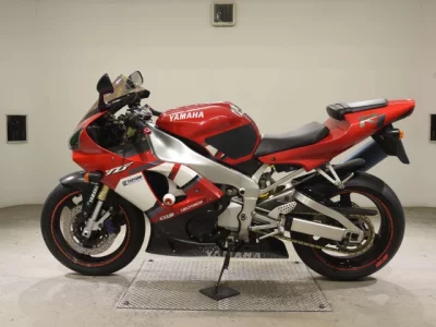 Yamaha YZF-R1