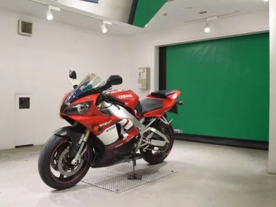 Yamaha YZF-R1