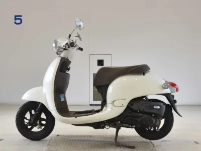 Мотоцикл из Японии Honda GIORNO