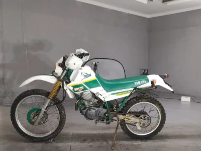 Yamaha SEROW 225