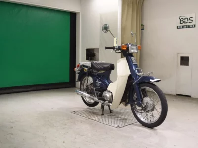 Honda C90