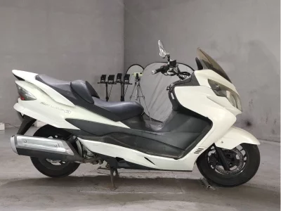 Suzuki SKYWAVE 250S