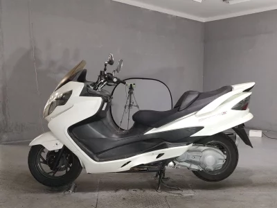 Suzuki SKYWAVE 250S