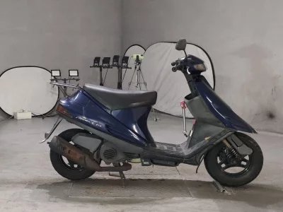 Suzuki ADDRESS V100