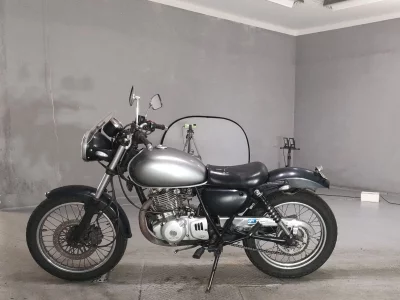 Suzuki ST250