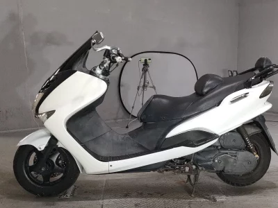 Yamaha MAJESTY 125