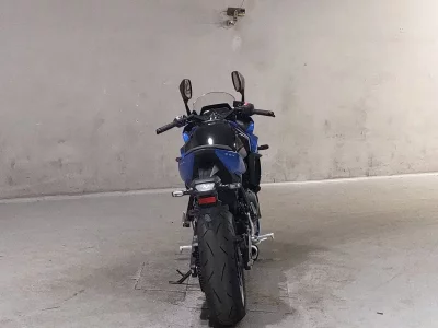 Suzuki GSX-8R
