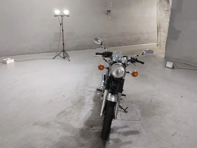 Yamaha SR400-1