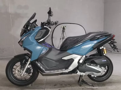 Мотоцикл из Японии Honda ADV160