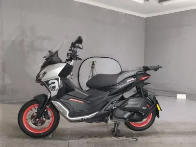 Aprilia APRILIA SR GT200