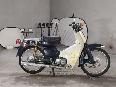 Honda SUPER CUB90
