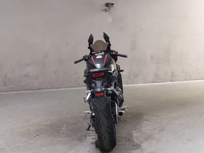 Honda CBR650R