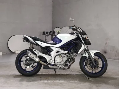 Suzuki GLADIUS400