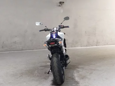 Suzuki GLADIUS400