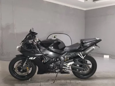 Yamaha YZF-R1