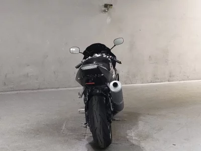 Yamaha YZF-R1