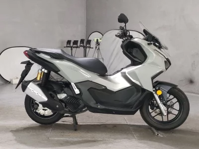 Мотоцикл из Японии Honda ADV160