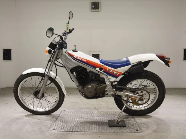 Honda TLR250R  с аукциона в Японии