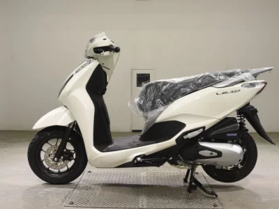 Мотоцикл из Японии Honda LEAD125-2