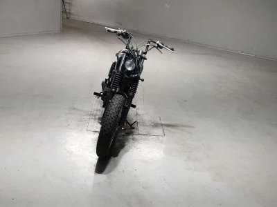 Yamaha SR400-1