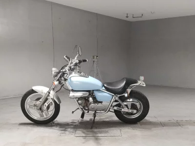 Honda MAGNA 50