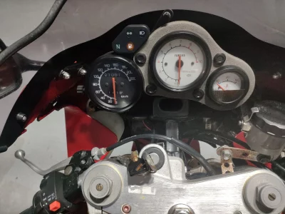 Yamaha SZR660