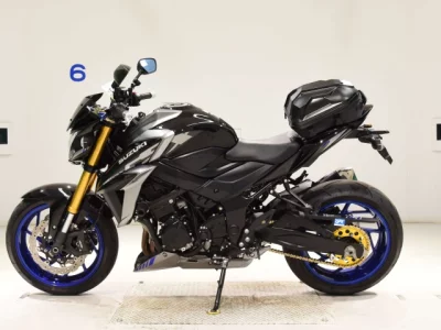 Suzuki GSX-S750