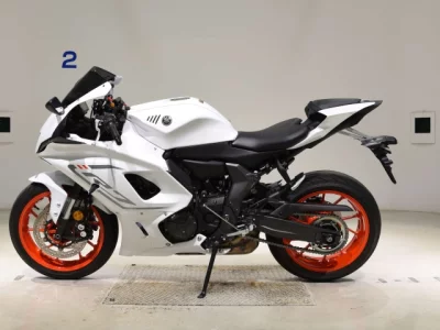 Yamaha YZF-R7-2