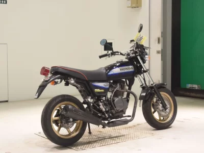 Honda APE100