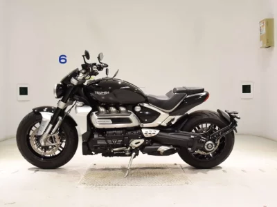 Мотоцикл из Японии Triumph 