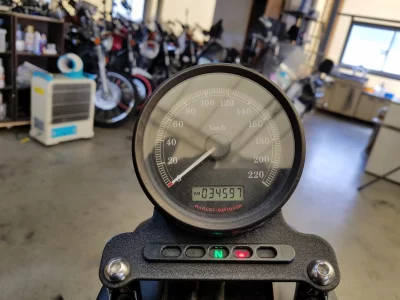 Harley-Davidson HARLEY XL883R