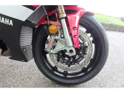 Yamaha YZF-R1