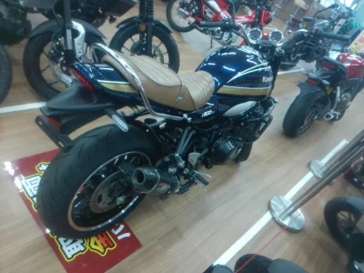 Yamaha YZF-R1