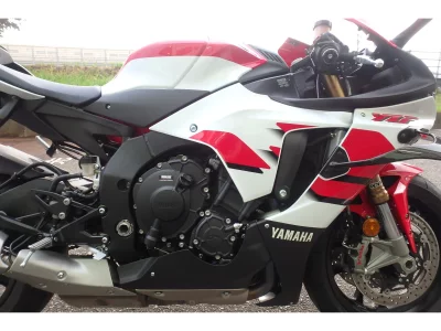 Yamaha YZF-R1