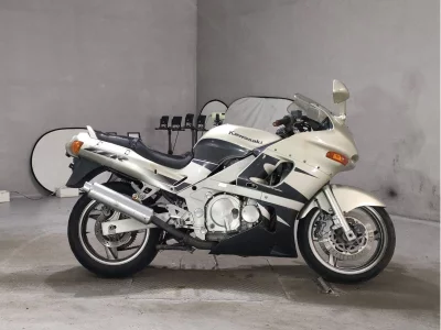 Kawasaki ZZR400