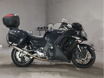 Мотоцикл из Японии Kawasaki 1400GTR