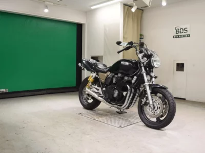 Yamaha XJR400