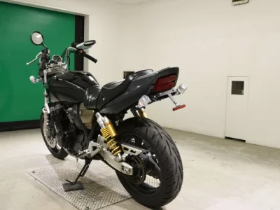 Yamaha XJR400 с аукционов Японии