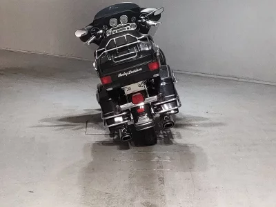 Harley-Davidson HARLEY FLHTCU1580