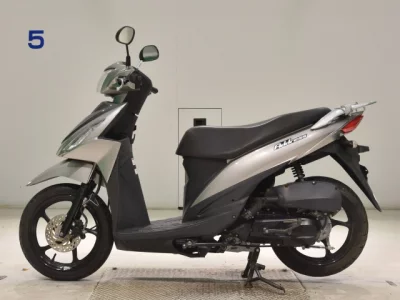 Suzuki ADDRESS110-2