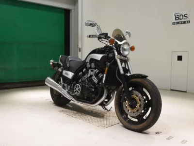 Yamaha V-MAX