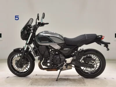 Kawasaki Z650RS