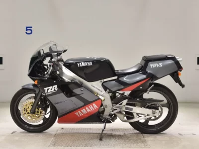 Yamaha TZR250-3