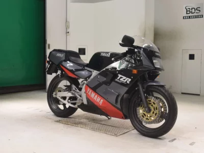 Yamaha TZR250-3