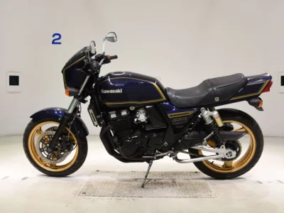 Kawasaki ZRX400